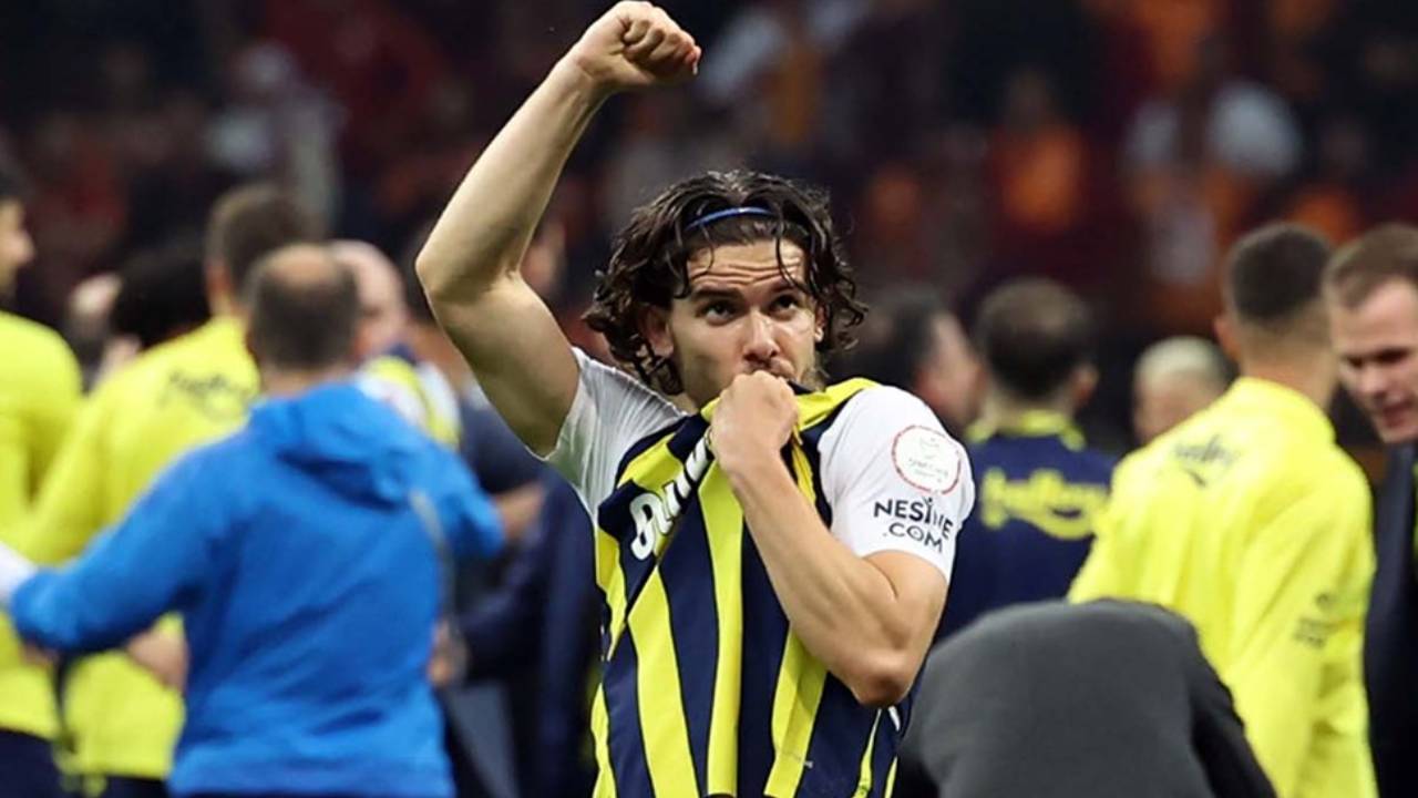 Fenerbahçe'de Ferdi Kadıoğlu için Manchester United Teması