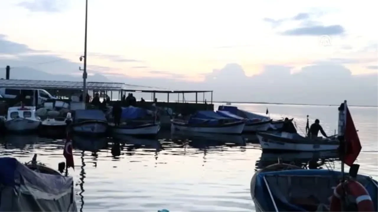 İzmir'de Şok Olay: Bostanlı'da Kadın Cesedi Bulundu