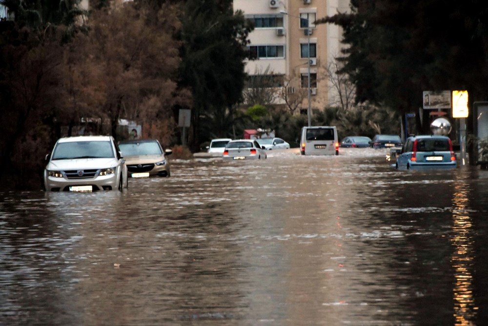 İzmir Karşıyaka'da Sel Sonrası Araç Değer Kaybı Davası