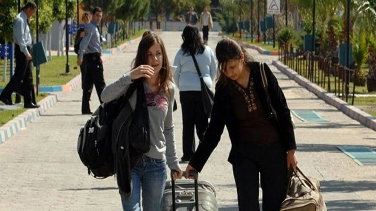 Öğrencilerin Barınma Tercihleri: Yurt ve Ev Fiyatlarında Artış