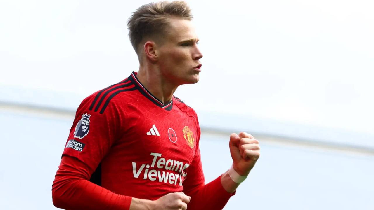 Scott McTominay'ın Geleceği Belirsiz: Galatasaray ve Fenerbahçe Devrede