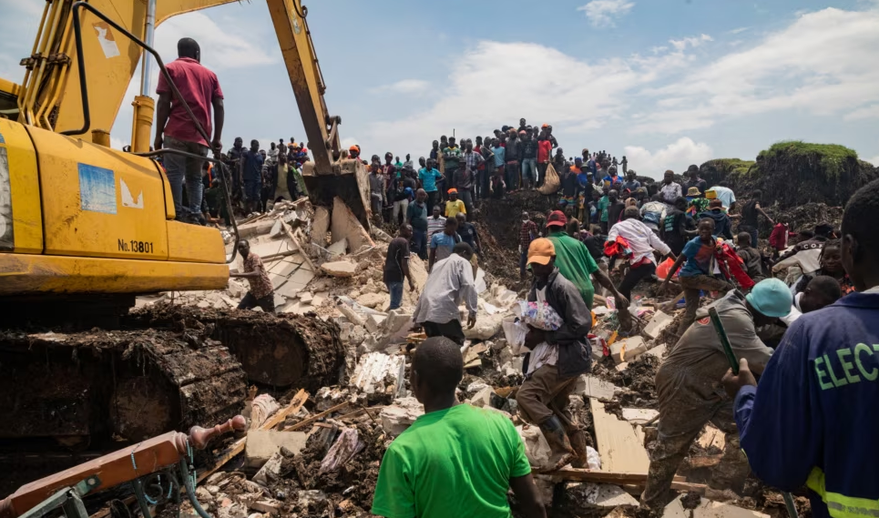 Uganda'da Büyük Çöplükte Toprak Kayması: Ölü Sayısı 13'e Yükseldi