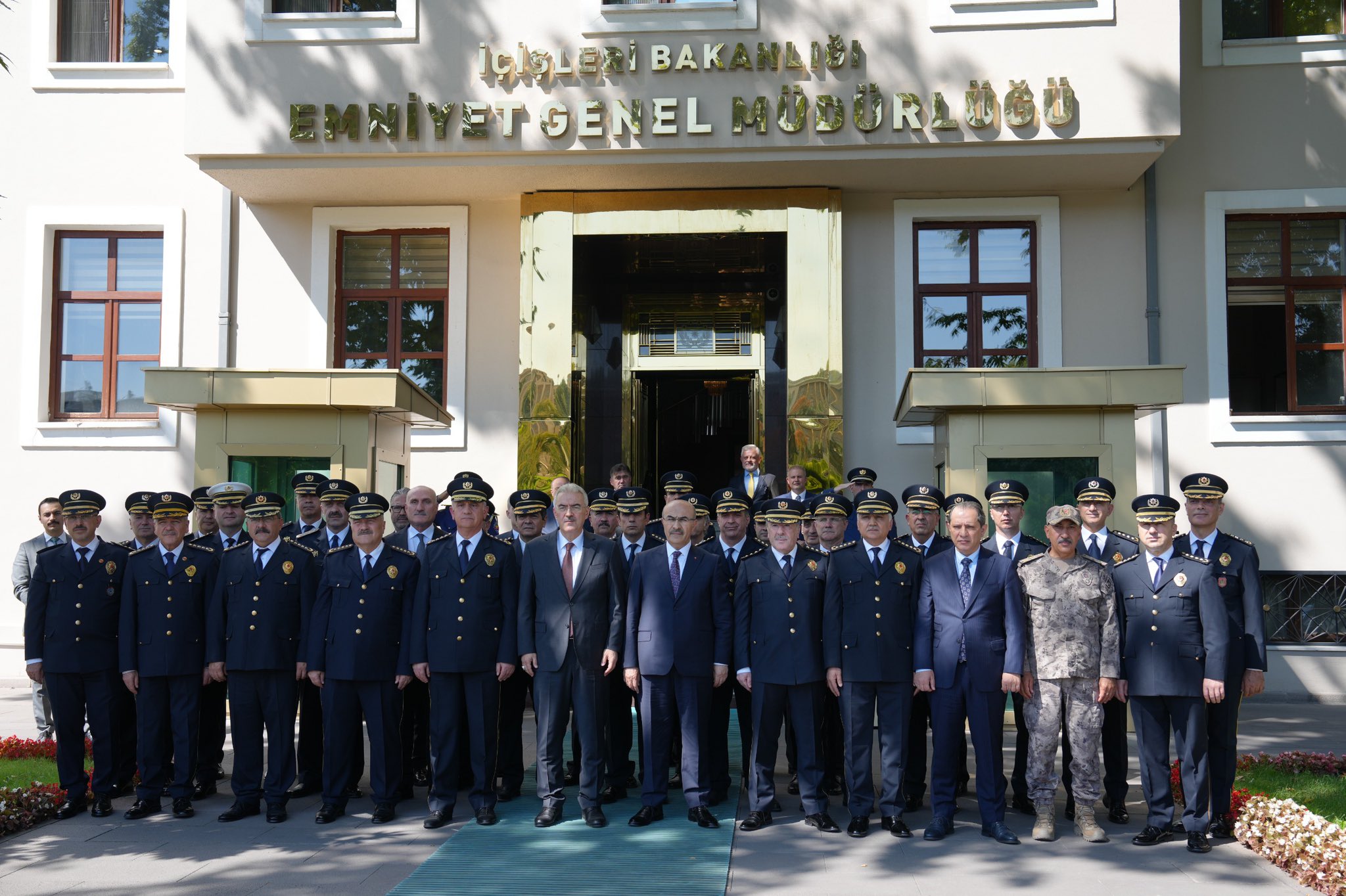 Emniyet Genel Müdürü Mahmut Demirtaş Göreve Başladı