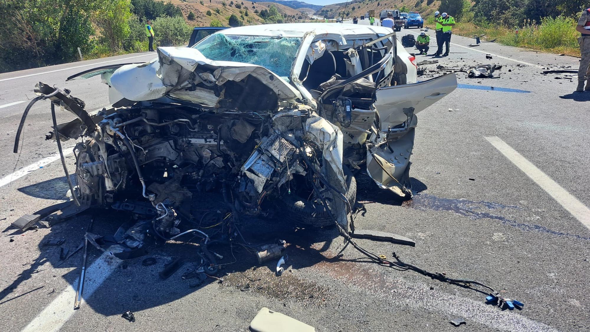 Erzincan'da Trafik Kazası: 3 Ölü, 4 Yaralı