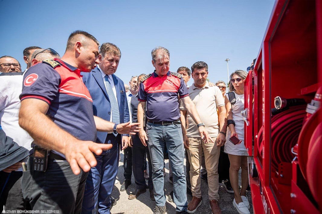 İzmir Orman Yangınları ve İtfaiye Daire Başkanı'nın Emekliliği