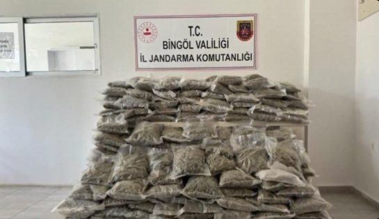 Jandarma'dan Narkotik Operasyonu: 1 Ton 521 Kilogram Uyuşturucu Ele Geçirildi