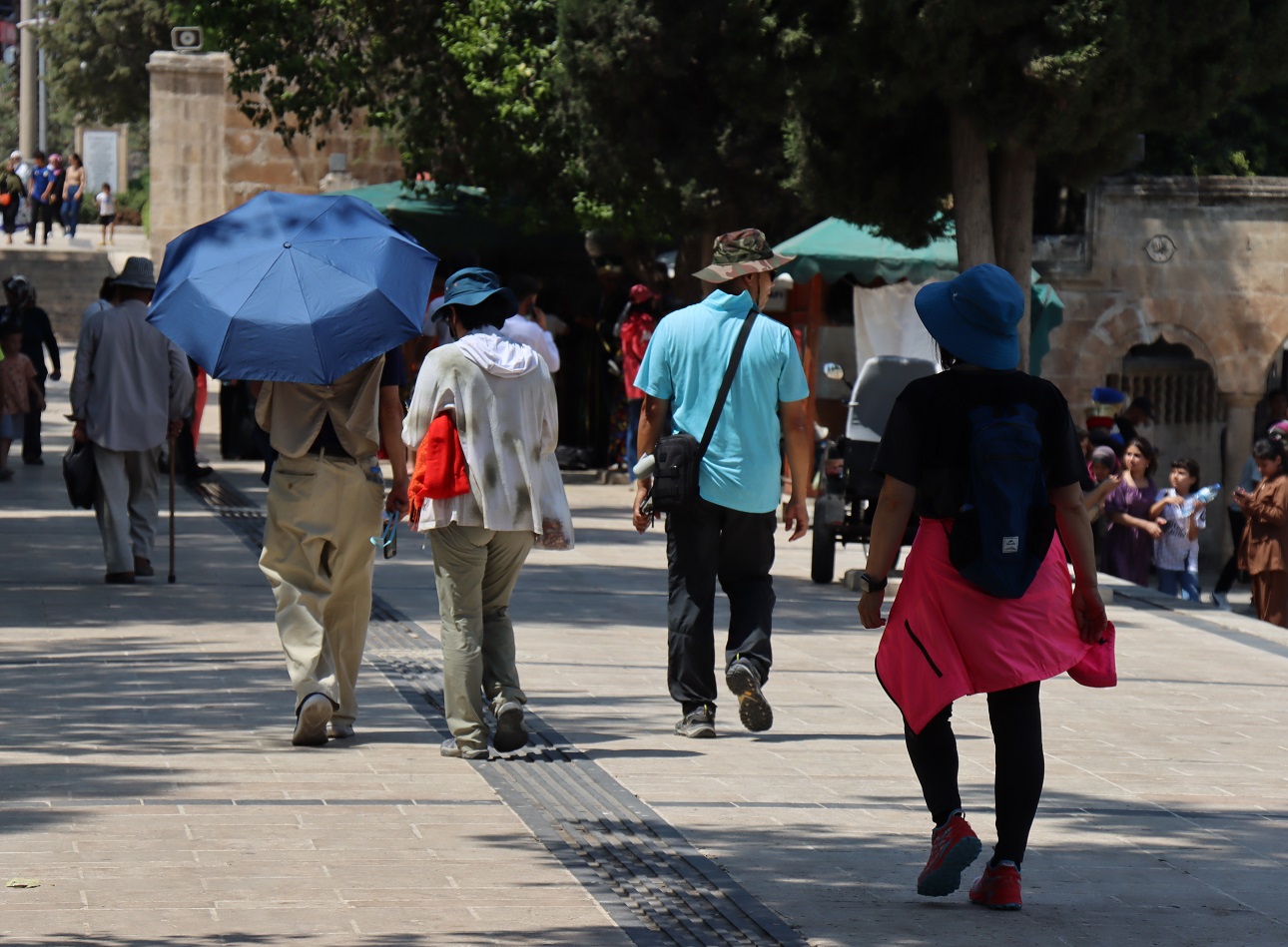 Şanlıurfa'da Rekor Sıcaklık: 48 Derece