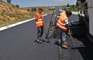 Hayat kurtarmak için trafikte ve engebeli yollarda zamanla yarışıyorlar