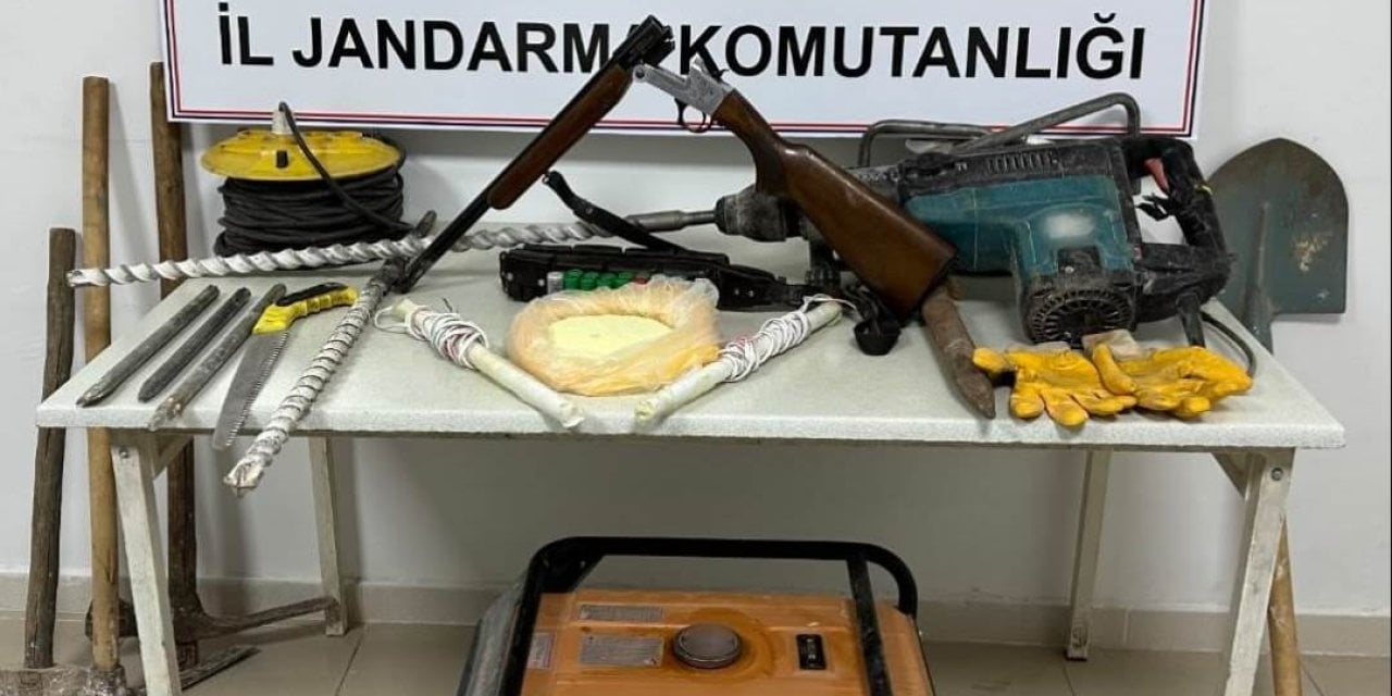 Adıyaman'da İzinsiz Kazı Operasyonu: 7 Gözaltı