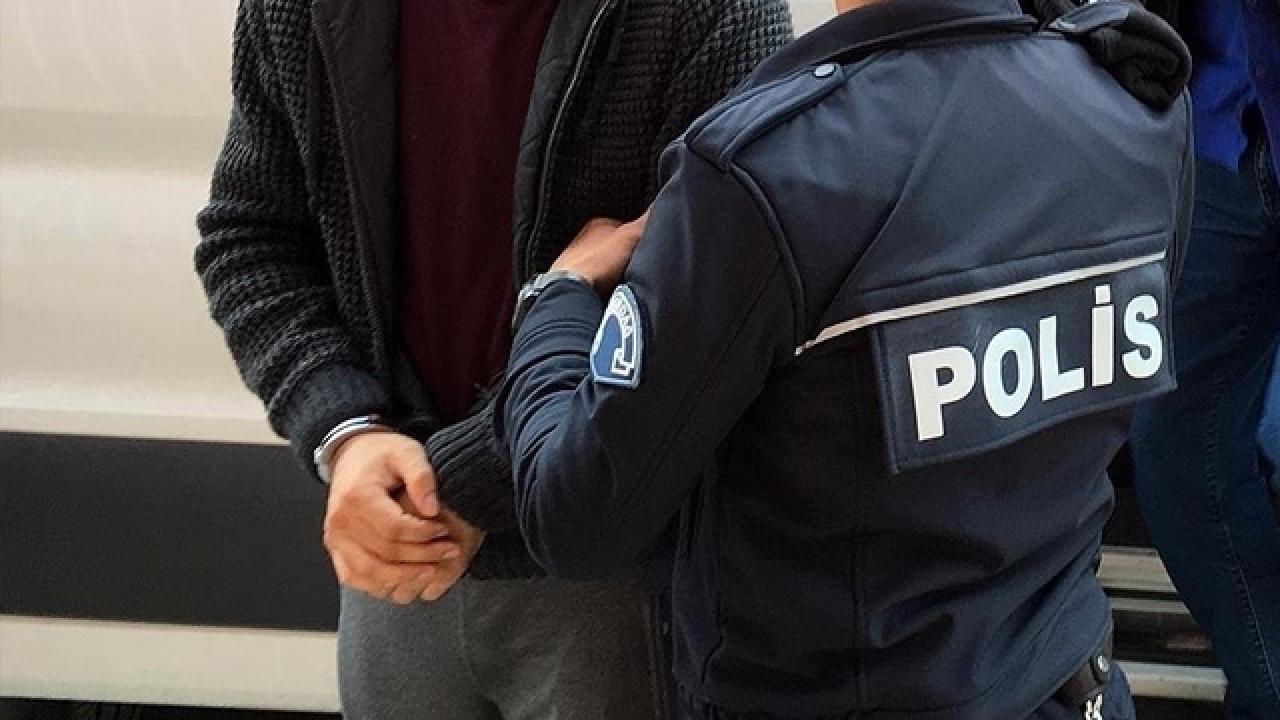 Akşehir'de Kaçak Silah Operasyonu: 5 Ruhsatsız Tabanca Ele Geçirildi