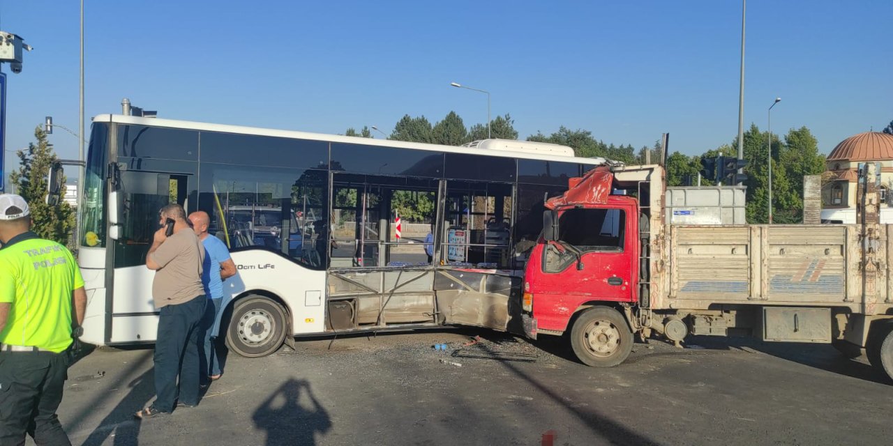 Bingöl'de Trafik Kazası: 5 Yaralı