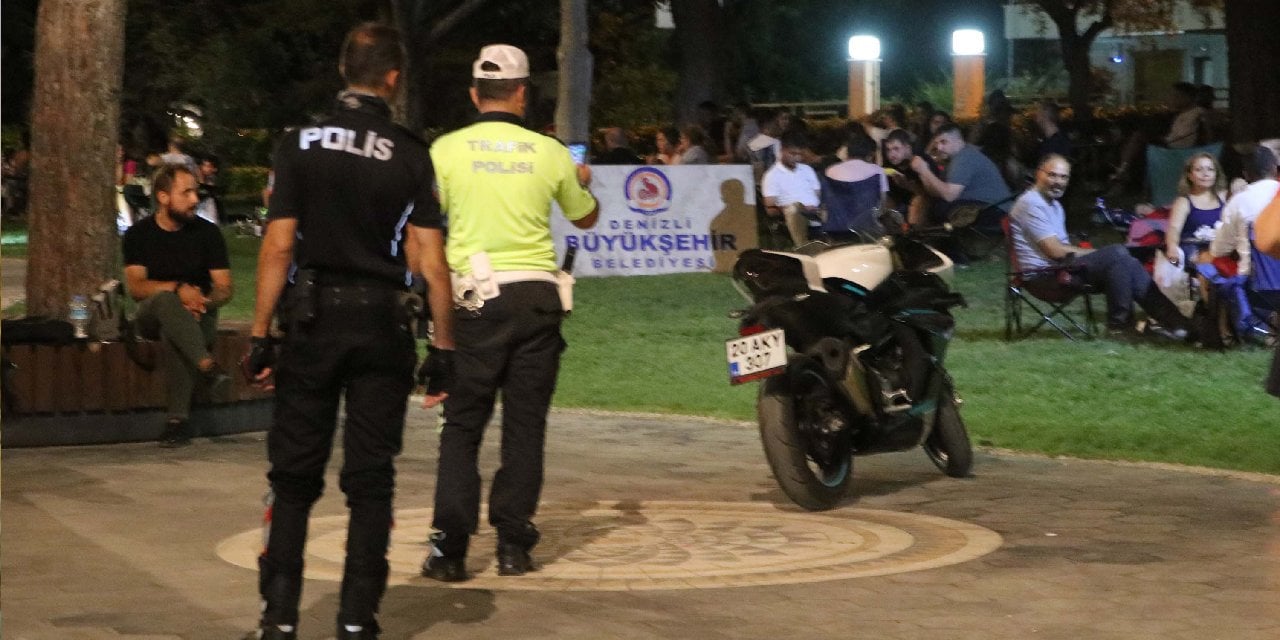 Denizli'de Motosikletli Denetim: Kaldırımlara Park Eden Sürücülere Cezalar