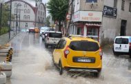 Edirne'de Sağanak Yağış Hayatı Olumsuz Etkiledi