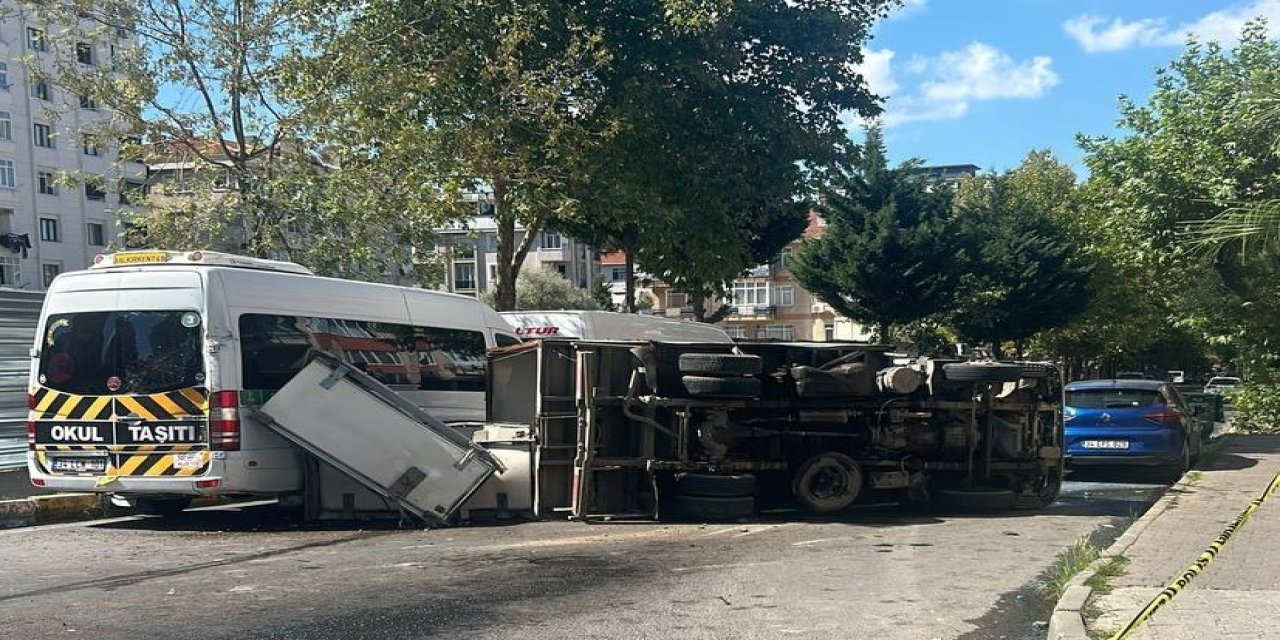 Maltepe'de Trafik Kazası: Kamyonet Devrildi, 1 Yaralı