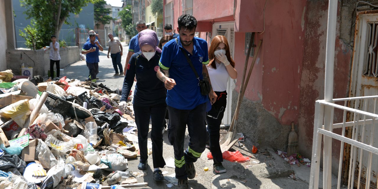 Adana'da Korkunç 'Çöp Ev' Ortaya Çıktı