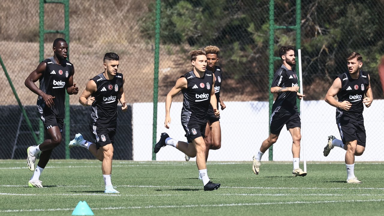 Beşiktaş, UEFA Avrupa Ligi Play-Off Hazırlıklarına Başladı