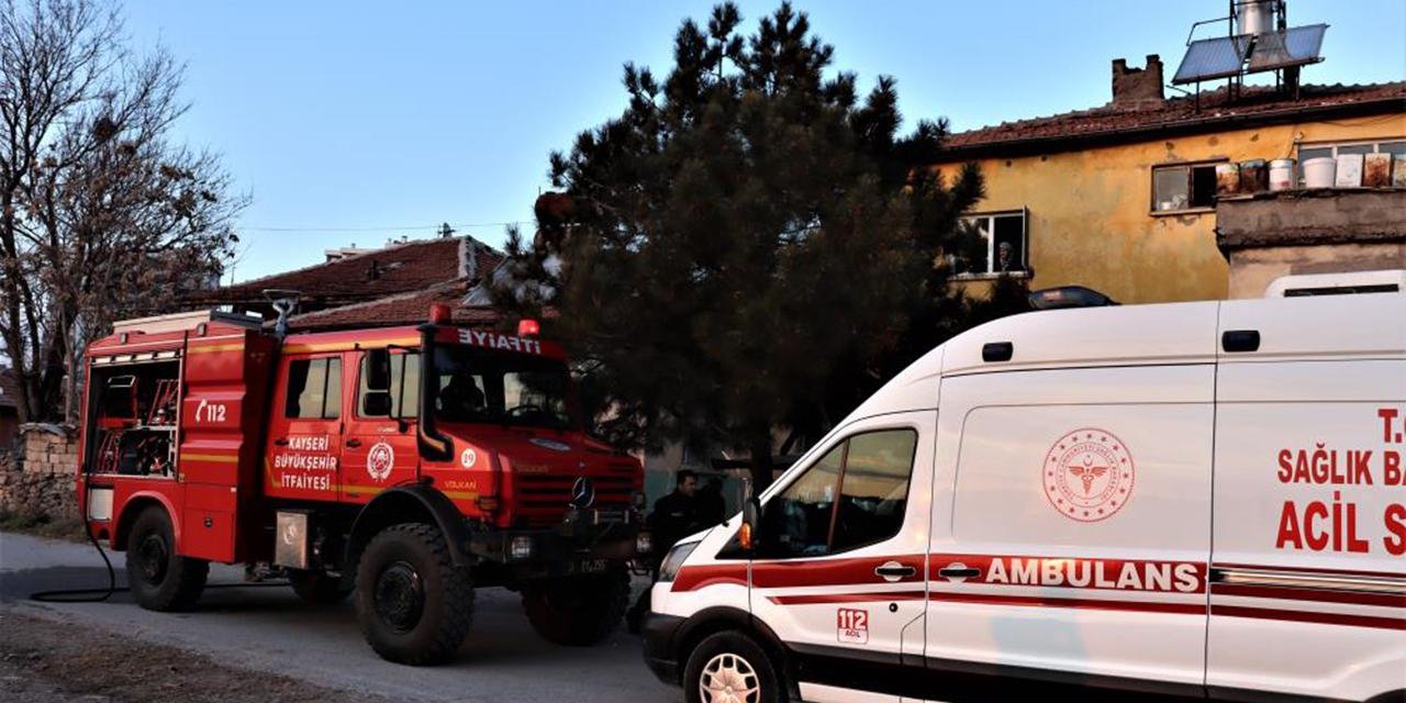 Kayseri'de 17 Yaşındaki Genç, Parası Yok Diye Apartmanın Kömürlüğünü Ateşe Verdi