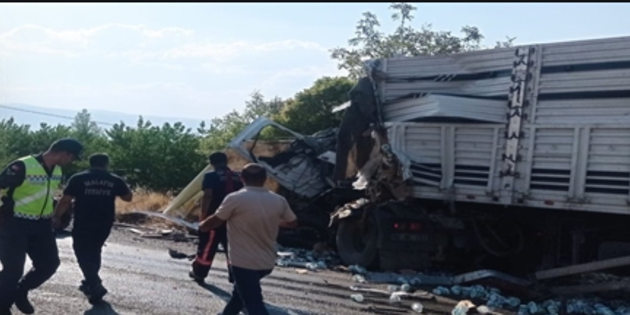 Malatya'da Trafik Kazası: 1 Ölü, 1 Yaralı