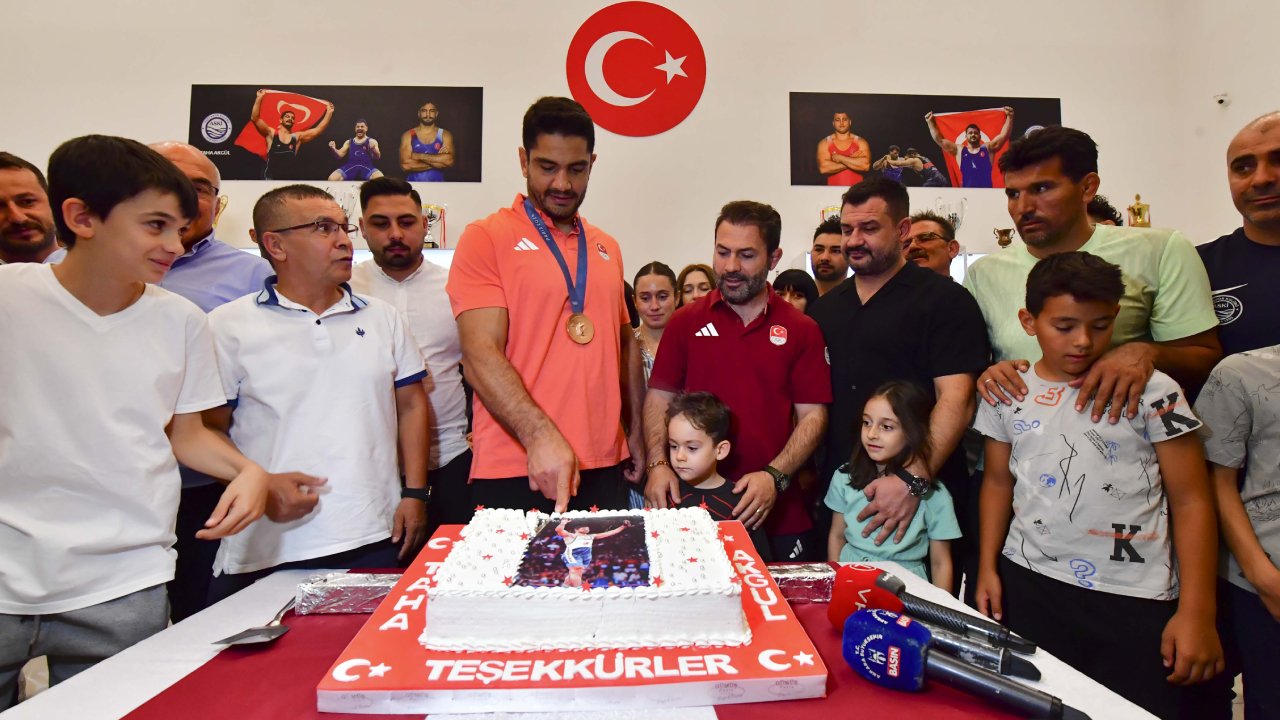 Taha Akgül: Güreş Kariyerinde Veda ve Geleceğe Dönüş